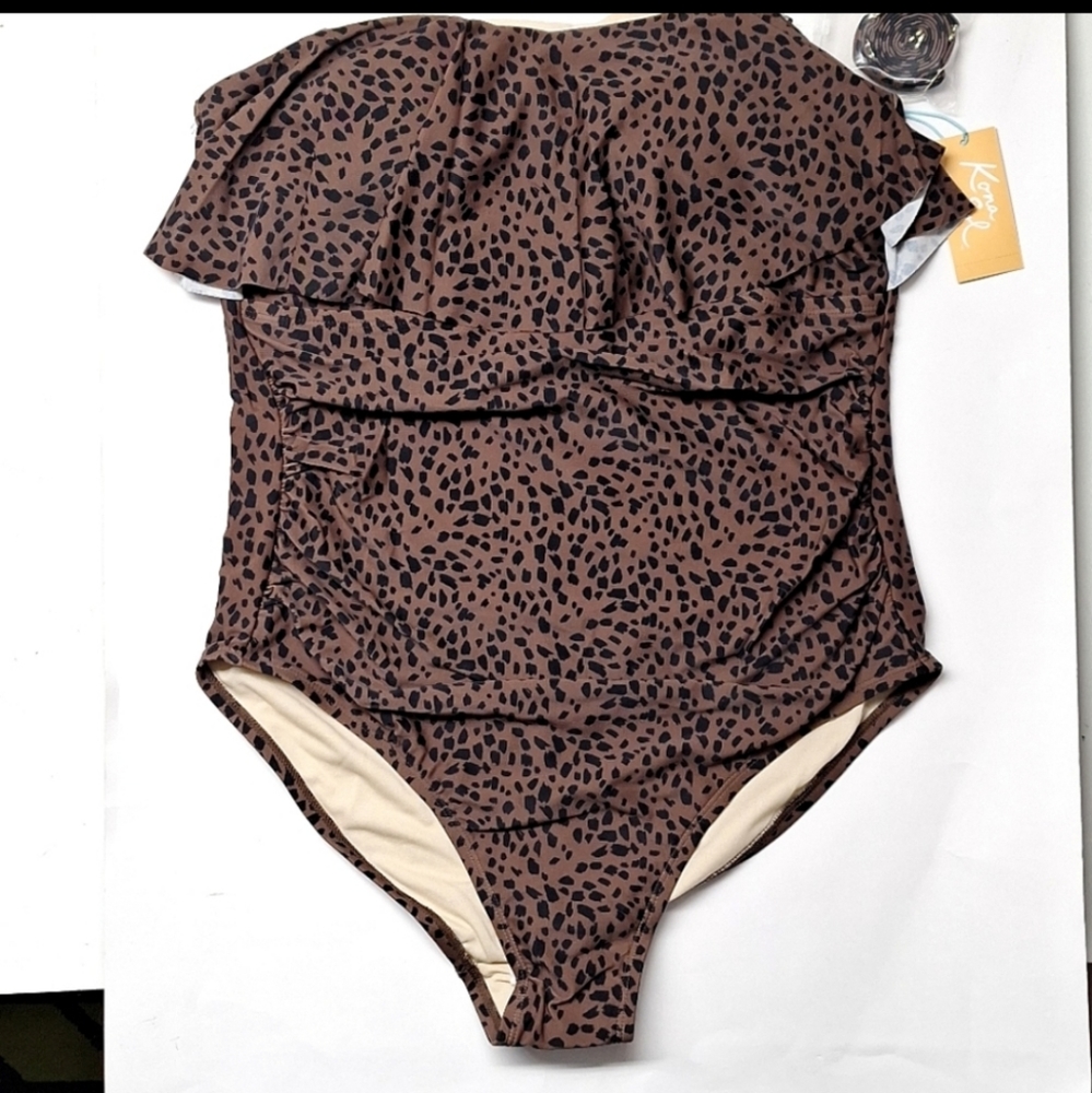 Kona Sol Bandeau Flounce Animal Print One Piece Swimsuit Plus 24W 2X NEW - Picture 2 of 7